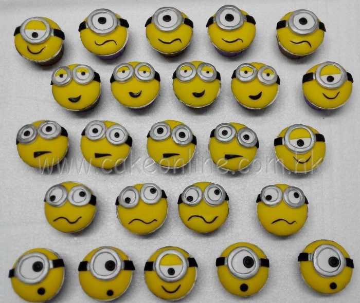 Minions funny faces cupcakes小黃人杯子蛋糕